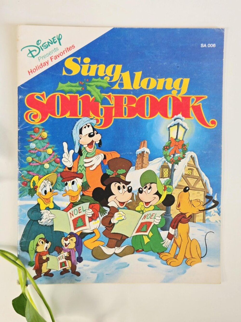 3/$25✨️Vintage 1990s Disney Holiday Favourites Sing Along Song Book | Softcover